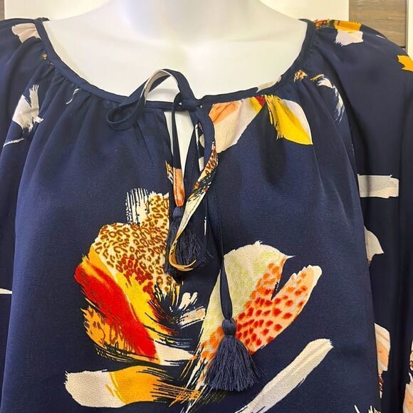 Lovestitch Navy Floral with Tassel Keyhole Tie and Elastic 3/4 Sleeves- Medium - Picture 2 of 10